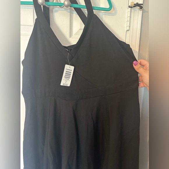 Torrid Cage Back Dress 🐼🐧 - Picture 2 of 5